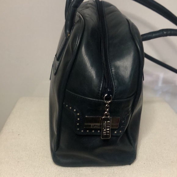 STUART WEITZMAN dark emerald green soft leather shoulder handbag. - Picture 6 of 16